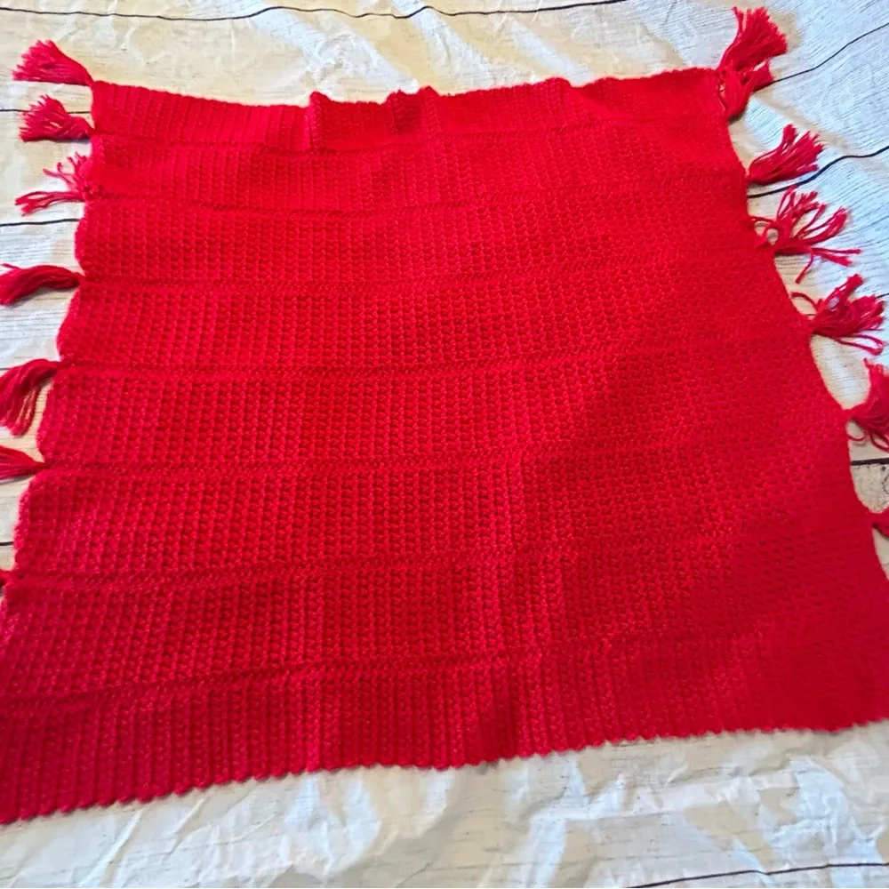 Handmade Bright‎ Red Throw Blanket with Tassels
